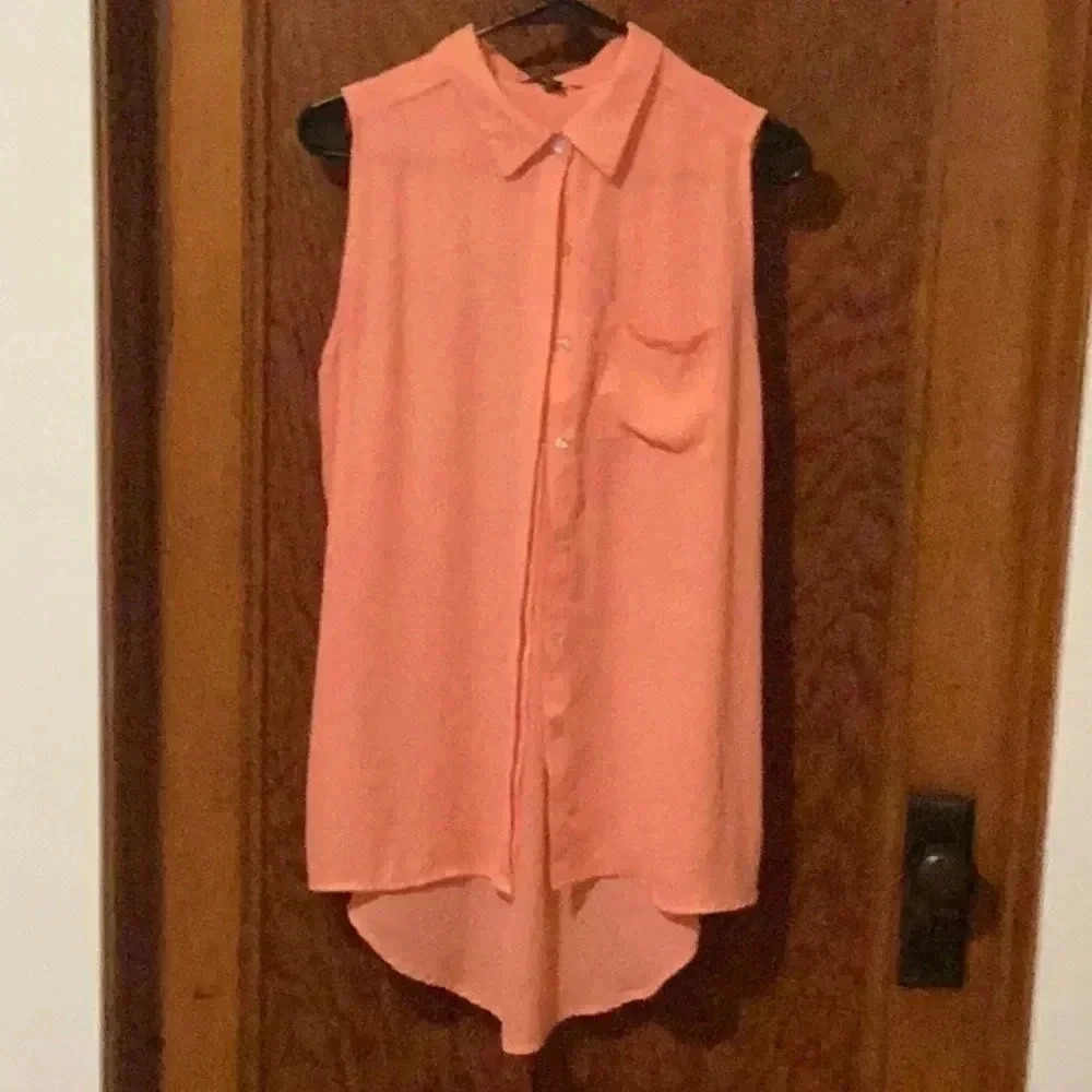 Woman’s blouse